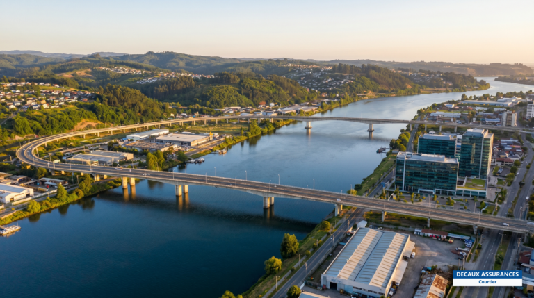Ville de Concepción et fleuve Biobío, sud du Chili