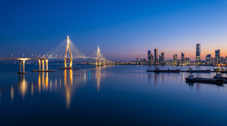 Ponts et tours de Songdo à Incheon, Corée du Sud