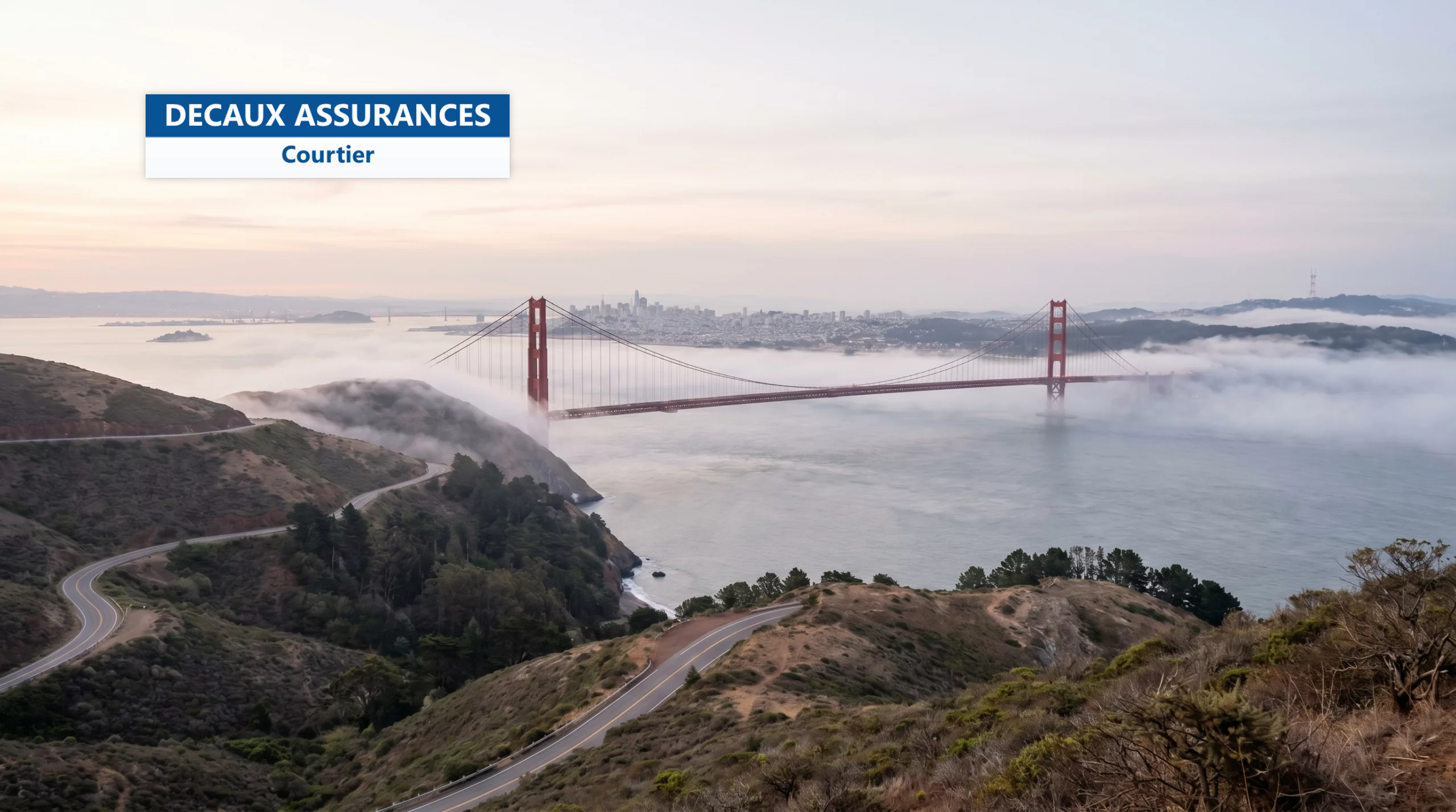 Golden Gate Bridge dans la brume matinale, San Francisco, Californie