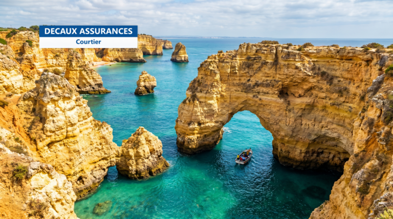 Arches et grottes dorées de Ponta da Piedade à Lagos, Algarve, Portugal