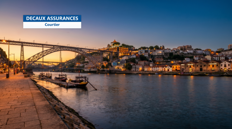 Quartier de la Ribeira et pont Dom-Luís à Porto, Portugal
