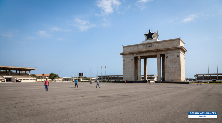 Black Star Gate et Independence Square à Accra, Ghana