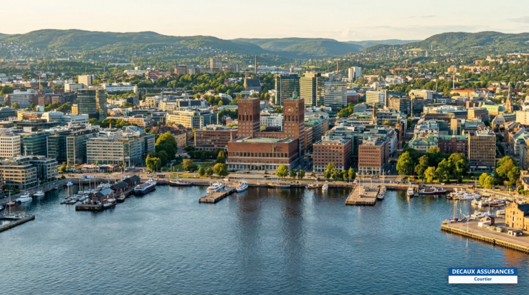 Vue d'Oslo, capitale de la Norvège, et son fjord