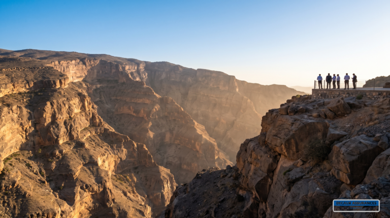Jebel Shams, Oman — grand canyon d'Arabie, gorge spectaculaire et terrasses rocheuses