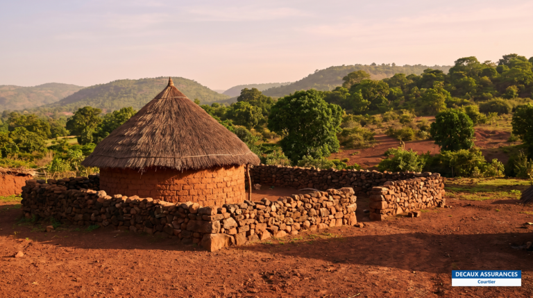 Site historique de Timbo dans le Fouta-Djalon, Guinée — architecture traditionnelle de l'ancien centre almamy